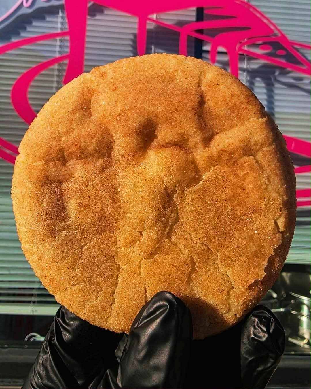 Snickerdoodle-Cheesecake-Filled-Cookie